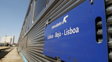 Centenas de bejenses contestaram fim do comboio Intercidades entre Beja e Lisboa