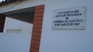 C&acirc;mara de Ferreira e ULSBA discutem transfer&ecirc;ncia tempor&aacute;ria de consultas m&eacute;dicas