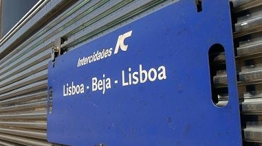 Peti&ccedil;&atilde;o com 15.071 assinaturas exige Intercidades na Assembleia da Rep&uacute;blica