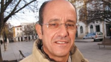 Jorge Pulido Valente concorda com extin&ccedil;&atilde;o de concelhos e freguesias