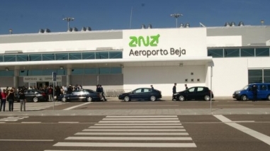 PSD critica Governo por ter aeroporto de Beja conclu&iacute;do e fechado