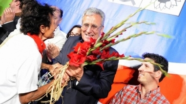 Jer&oacute;nimo de Sousa critica PS