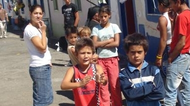 Crian&ccedil;as de etnia cigana do Bairro das Pedreiras "distribu&iacute;das" pelas escolas de Beja