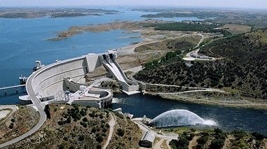 Economia: Alentejo dever&aacute; ser "alternativa" para empres&aacute;rios espanh&oacute;is