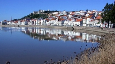 C&acirc;mara de Alc&aacute;cer do Sal concede apoios extraordin&aacute;rios a tr&ecirc;s associa&ccedil;&otilde;es