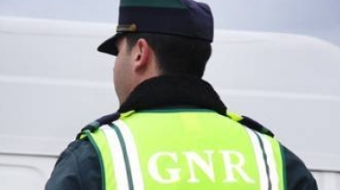 GNR det&eacute;m suspeito de tr&aacute;fico de droga em Entradas e agressor em Faro do Alentejo