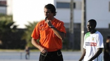 Bruno Vieira &eacute; o melhor &aacute;rbitro distrital na temporada 2011-2012