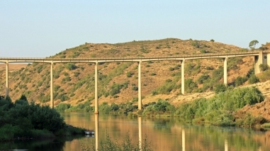 Cad&aacute;ver de jovem desaparecido encontrado debaixo de uma ponte em M&eacute;rtola