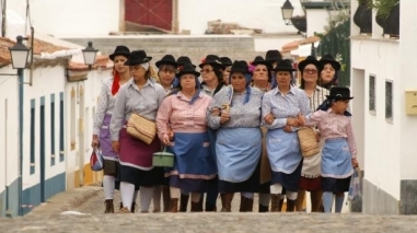 Grupo Coral Feminino “As Ceifeiras” de Entradas lan&ccedil;a CD de estreia