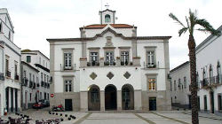Serpa contesta fecho