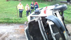 Ambulância colhida por
