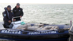 Autoridades resgatam corpo de