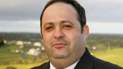 Deputado do PS questiona