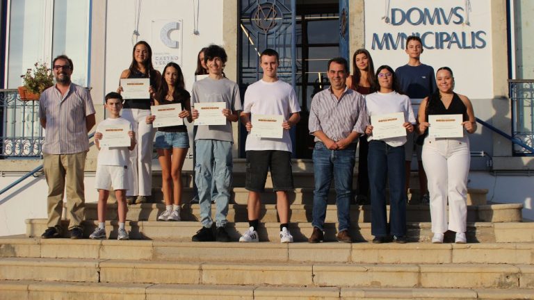 Câmara de Castro Verde - Prémios Mérito Escolar 25-26