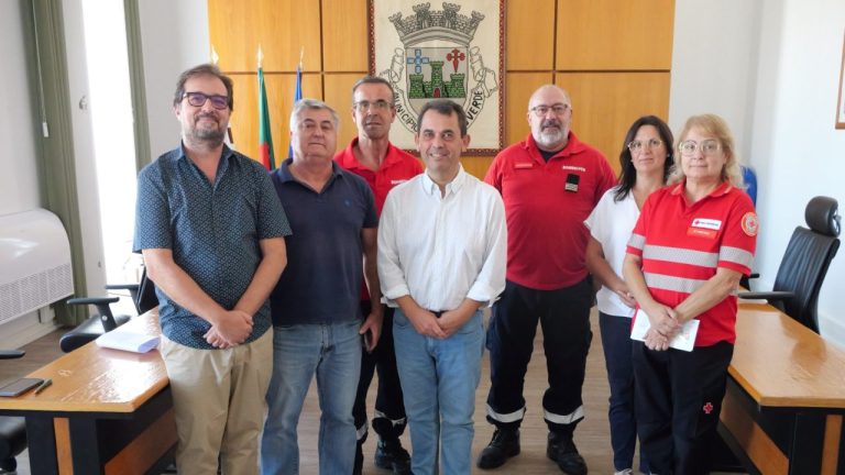 Câmara de Castro Verde - apois cartões Bombeiros & CVP 2025