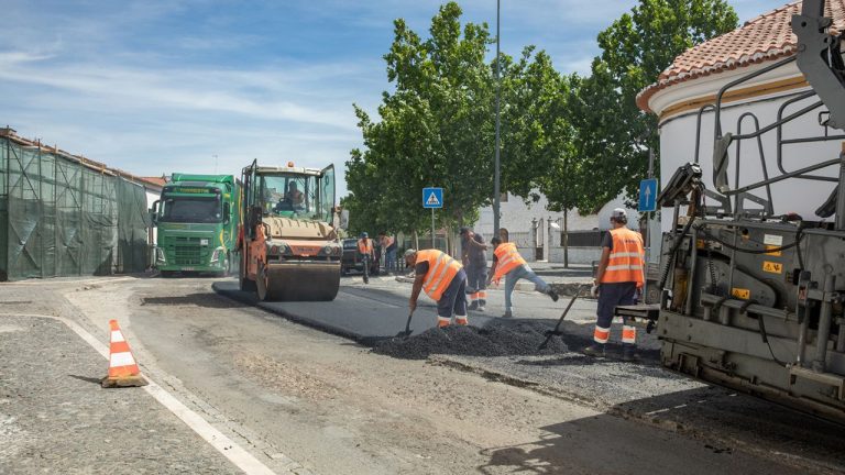 Câmara de Moura - obras arruamentos