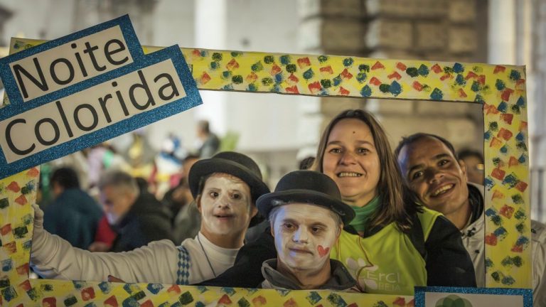 Cercibeja - Noite Colorida 2024