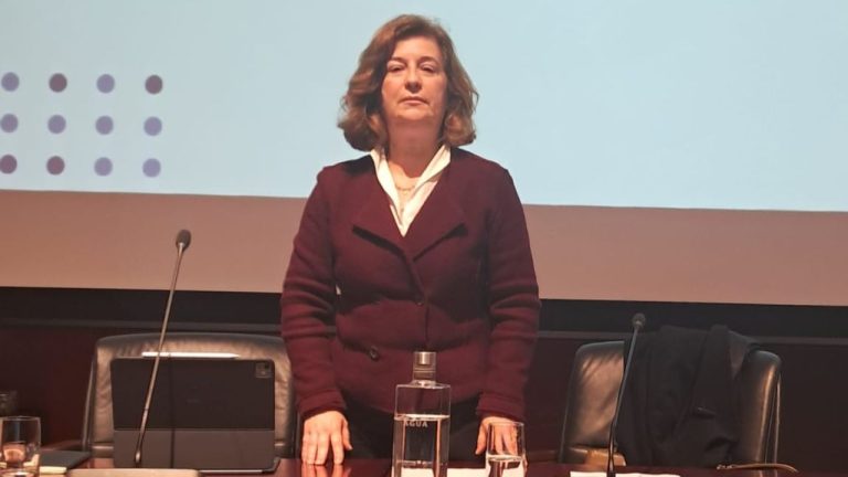 Hermínia Vilar - reitora UÉ