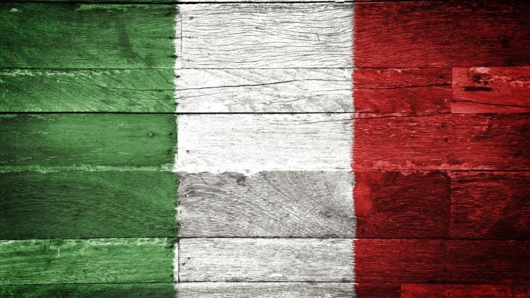 Itália - bandeira em madeira