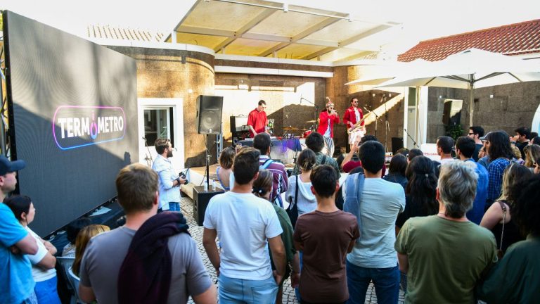 Banda Participante, Ohmnizciente